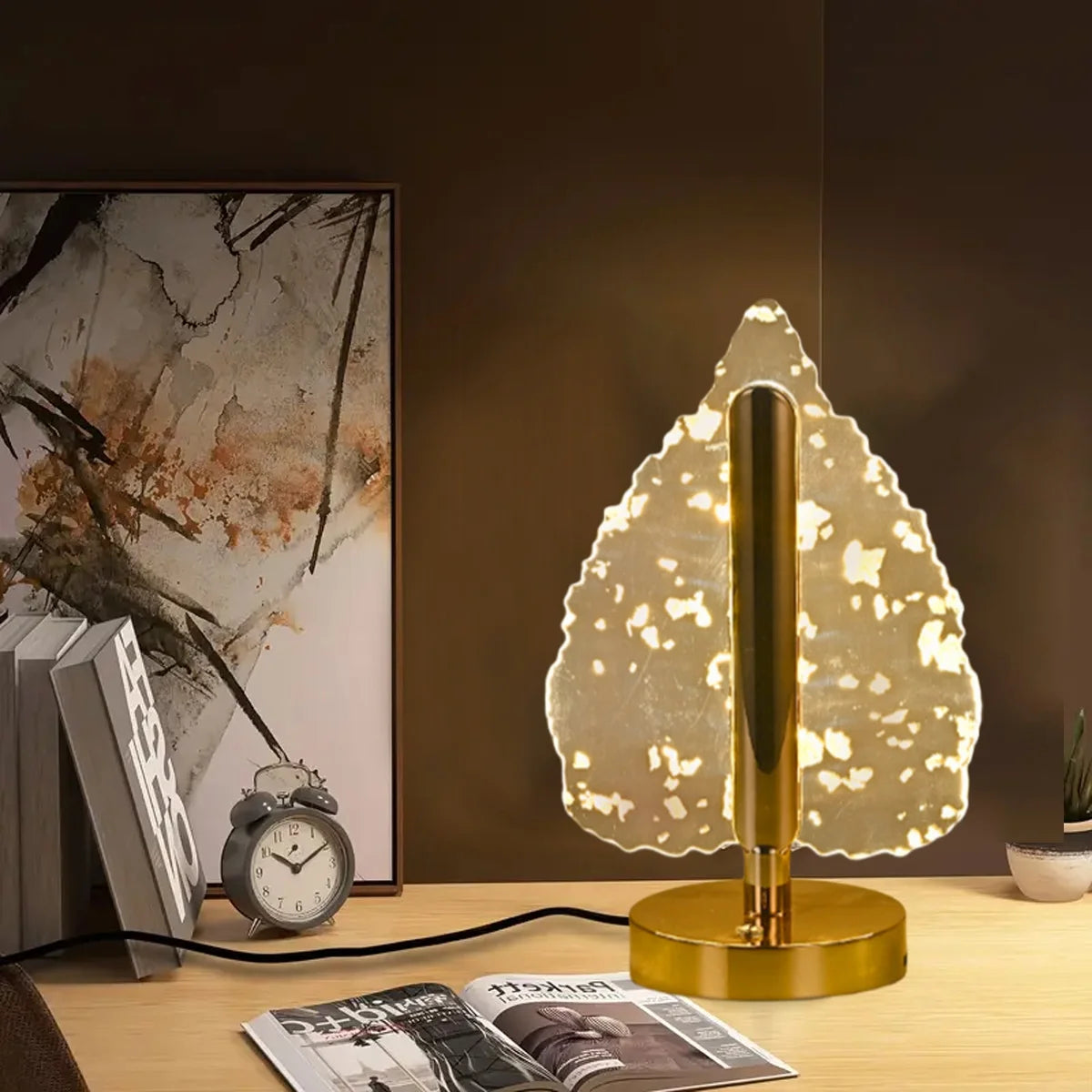 Lampă Decorativă tip Brad, Reîncărcabilă USB, cu Lumină LED Ambientală, Auriu